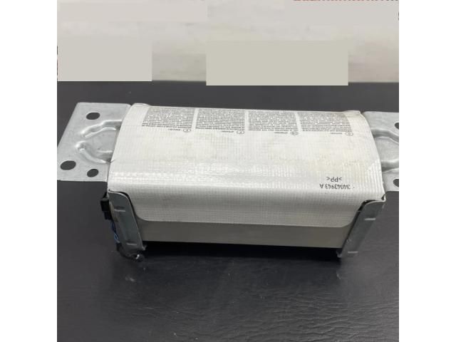 bontott BMW 3 E91 Utasoldali Légzsák