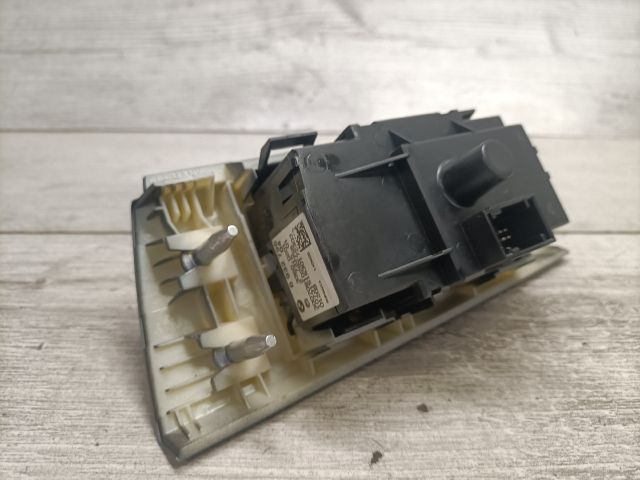 bontott BMW 3 E91 Világítás Kapcsoló