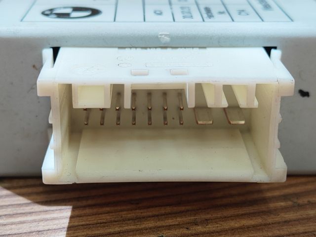 bontott BMW 3 E91 Vonóhorog Elektronika