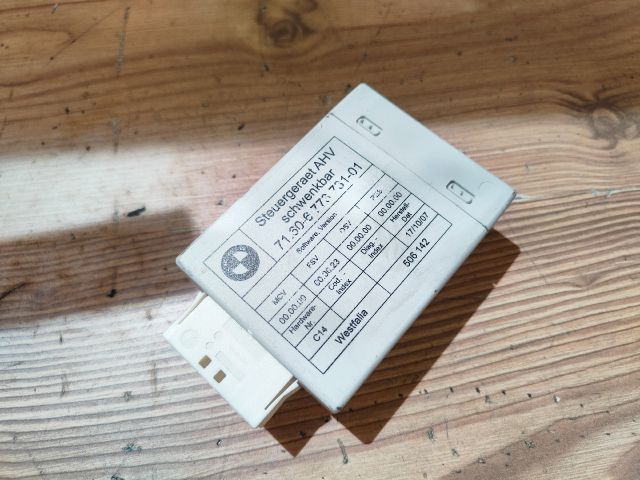 bontott BMW 3 E91 Vonóhorog Elektronika