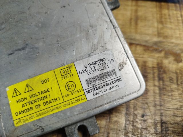 bontott BMW 3 E91 Xenon Trafó