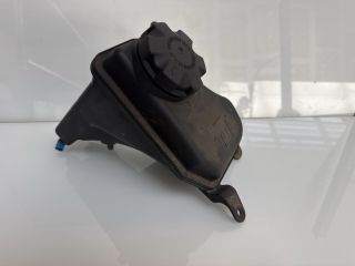 bontott BMW 3 E92 Kiegyenlítő Tartály