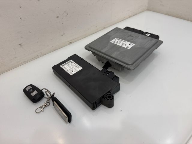 bontott BMW 3 E92 Motorvezérlő