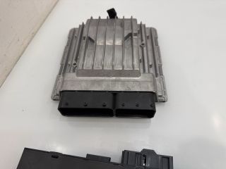 bontott BMW 3 E92 Motorvezérlő