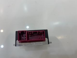 bontott BMW 3 E92 Üzemanyag Szivattyú Relé