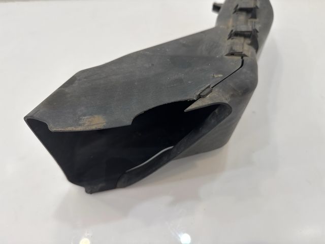 bontott BMW 3 E92 Bal első Fék Hűtő Cső