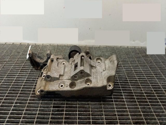 bontott BMW 3 E92 Generátor Tartó Bak