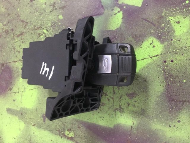 bontott BMW 3 E92 Gyújtáskapcsoló