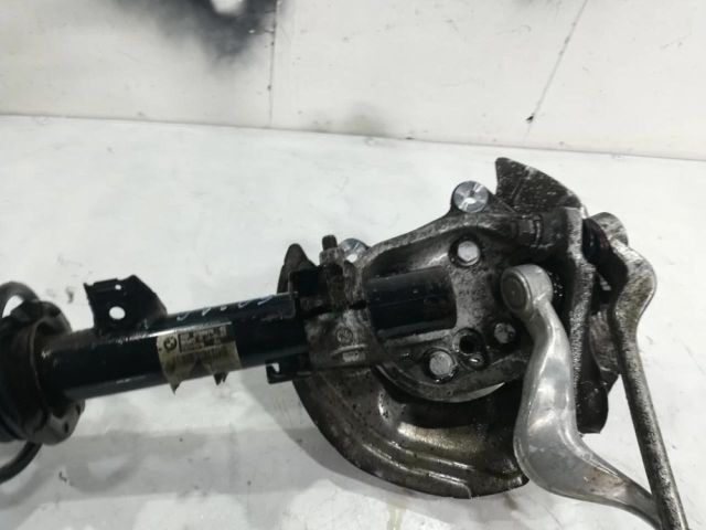 bontott BMW 3 E92 Jobb első Csonkállvány