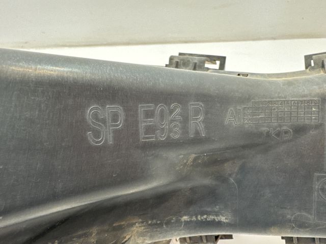 bontott BMW 3 E92 Jobb első Fék Hűtő Cső