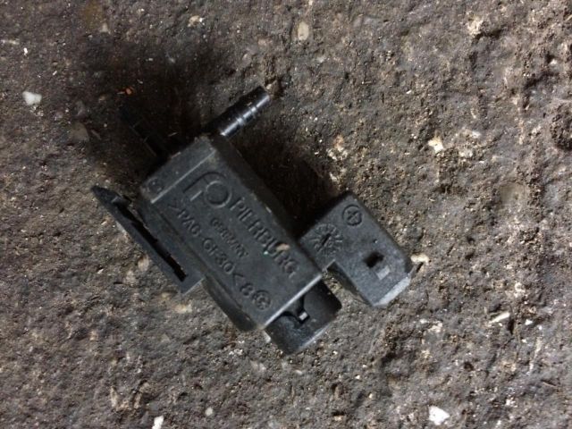 bontott BMW 3 E92 Lefújószelep