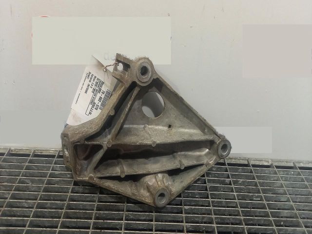 bontott BMW 3 E92 Motor Tartó Bak Bal