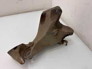 bontott BMW 3 E92 Motor Tartó Bak Jobb