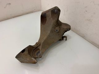 bontott BMW 3 E92 Motor Tartó Bak Jobb