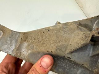 bontott BMW 3 E92 Motor Tartó Bak Jobb