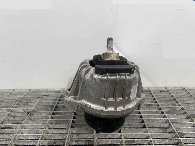 bontott BMW 3 E92 Motor Tartó Bak (Pozíciófüggetlen)