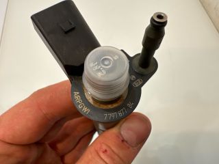 bontott BMW 3 E92 Porlasztó (1 db)