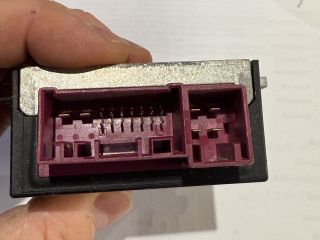 bontott BMW 3 E92 Üzemanyag Szivattyú Relé