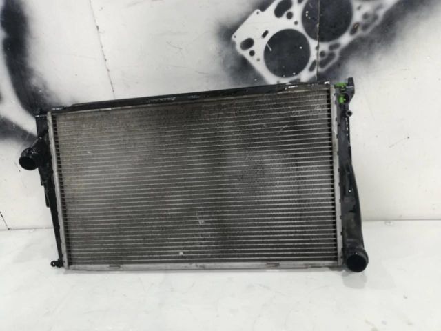 bontott BMW 3 E92 Vízhűtő Radiátor (Nem klímás)