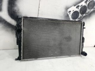 bontott BMW 3 E92 Vízhűtő Radiátor (Nem klímás)