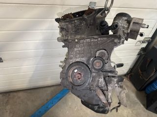 bontott BMW 3 E92 Motor (Fűzött blokk hengerfejjel)