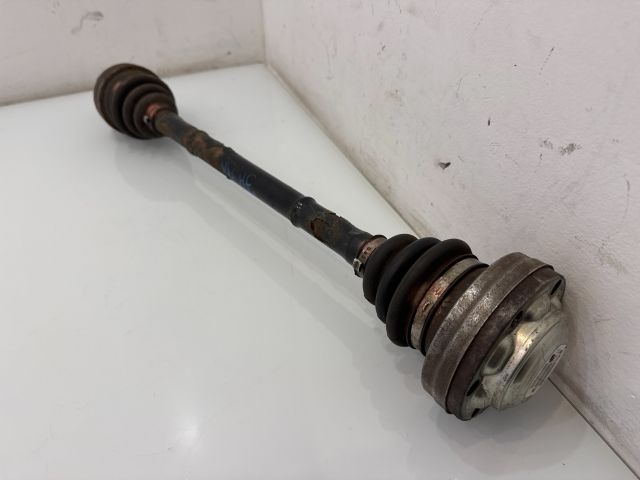 bontott BMW 3 E92 Jobb hátsó Féltengely