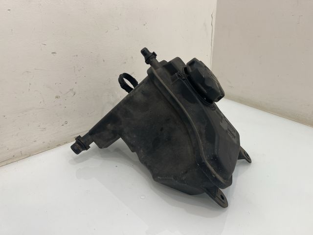 bontott BMW 3 E92 Kiegyenlítő Tartály