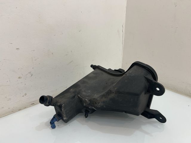 bontott BMW 3 E92 Kiegyenlítő Tartály