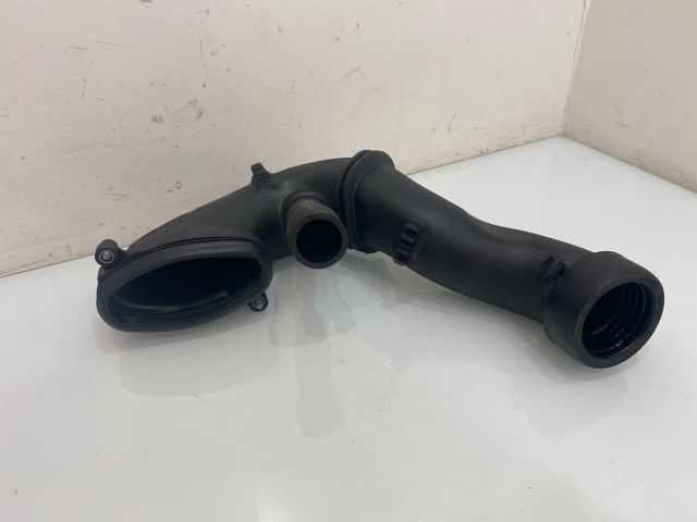 bontott BMW 3 E92 Légbeömlő Cső