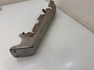 bontott BMW 3 E92 Leömlő Hővédő Lemez