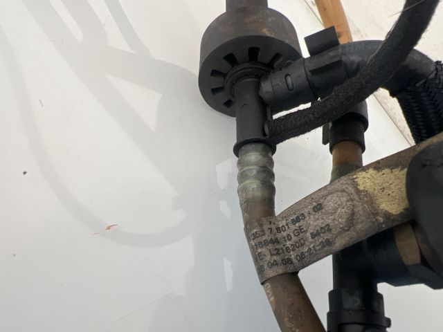 bontott BMW 3 E92 Nagynyomású Üzemanyag Gyűjtőcső