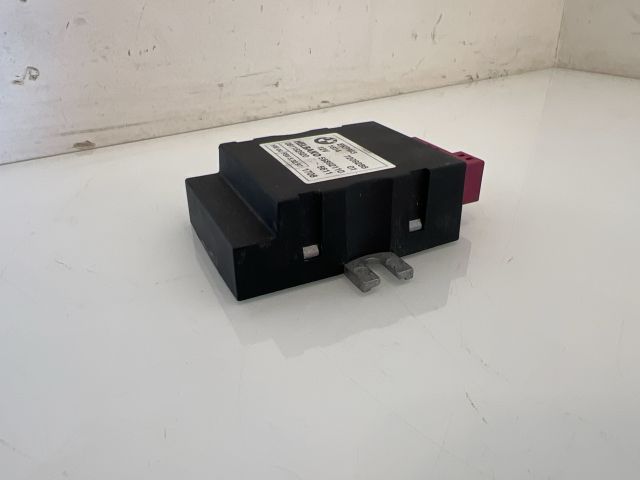 bontott BMW 3 E92 Üzemanyag Szivattyú Relé