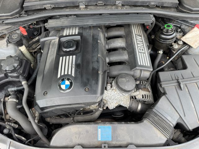 bontott BMW 3 E92 Motor (Fűzött blokk hengerfejjel)