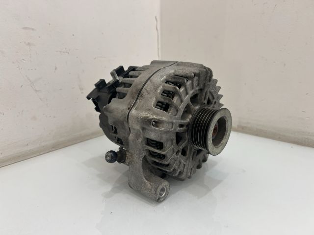 bontott BMW 3 E92 Generátor