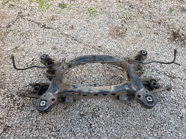 bontott BMW 3 E92 Hátsó Bölcső