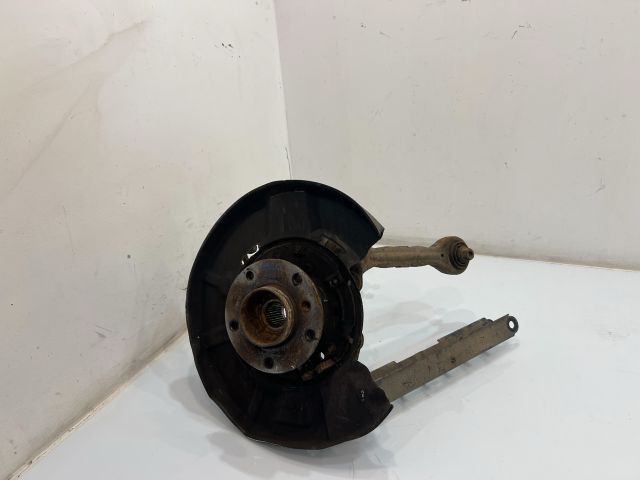 bontott BMW 3 E92 Jobb hátsó Csonkállvány