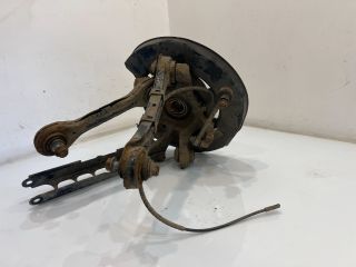 bontott BMW 3 E92 Jobb hátsó Csonkállvány