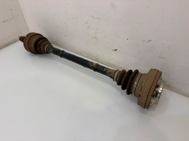 bontott BMW 3 E92 Jobb hátsó Féltengely