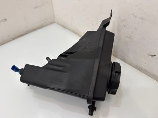 bontott BMW 3 E92 Kiegyenlítő Tartály