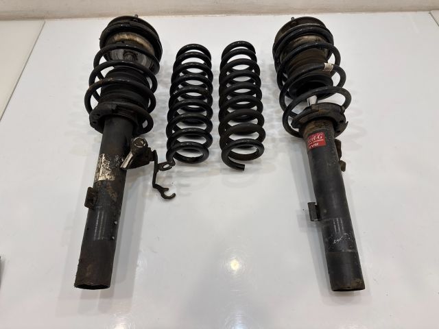 bontott BMW 3 E92 Rugó Szett