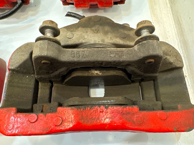 bontott BMW 3 E92 Féknyereg Munkahengerrel Szett