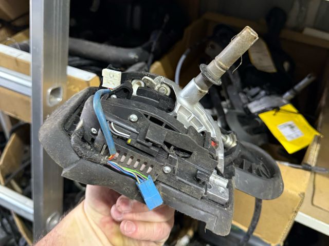 bontott BMW 3 E92 Automata Váltókar