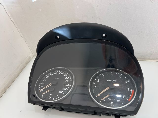 bontott BMW 3 E92 Kilométeróra