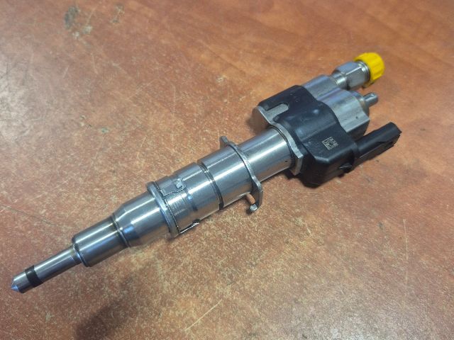 bontott BMW 3 E92 Porlasztó (1 db)