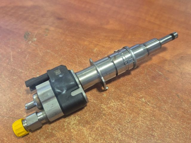 bontott BMW 3 E92 Porlasztó (1 db)