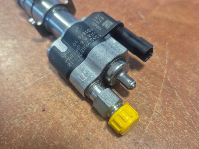 bontott BMW 3 E92 Porlasztó (1 db)