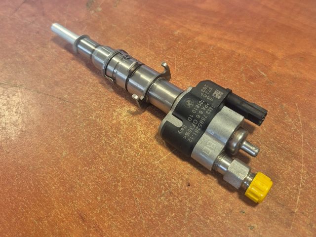 bontott BMW 3 E92 Porlasztó (1 db)