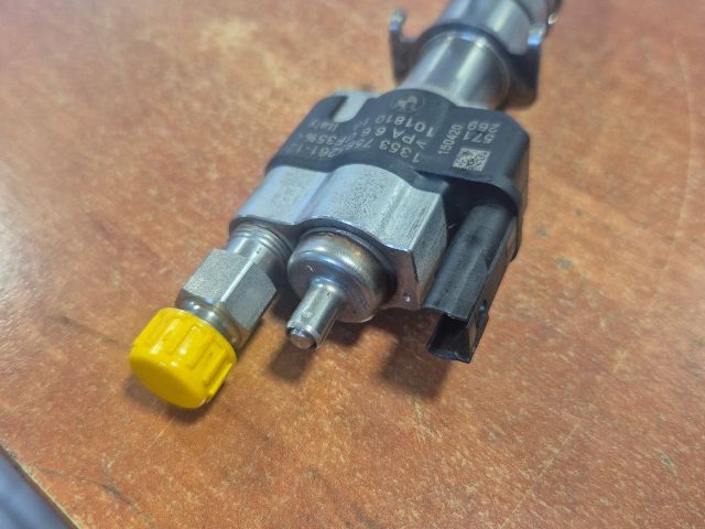 bontott BMW 3 E92 Porlasztó (1 db)