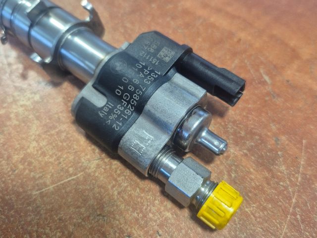 bontott BMW 3 E92 Porlasztó (1 db)