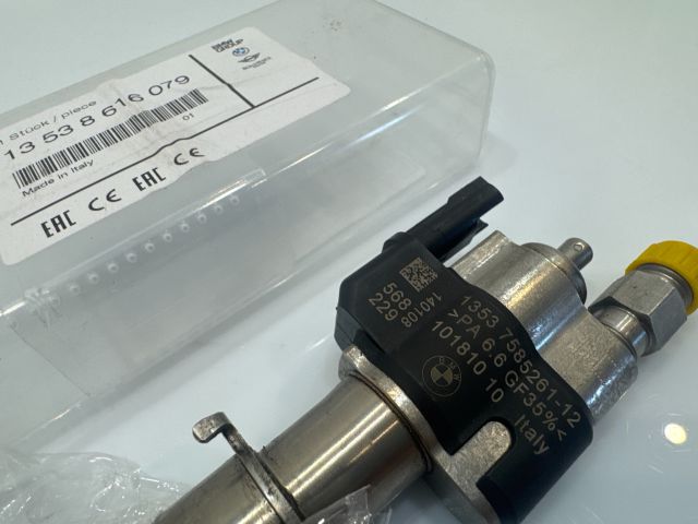 bontott BMW 3 E92 Porlasztó (1 db)